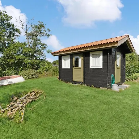 Сasa de vacaciones In With Kitchen Hadsund
